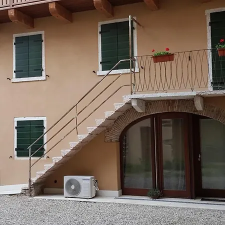 Affittacamere Casa Nelli Caprino Veronese